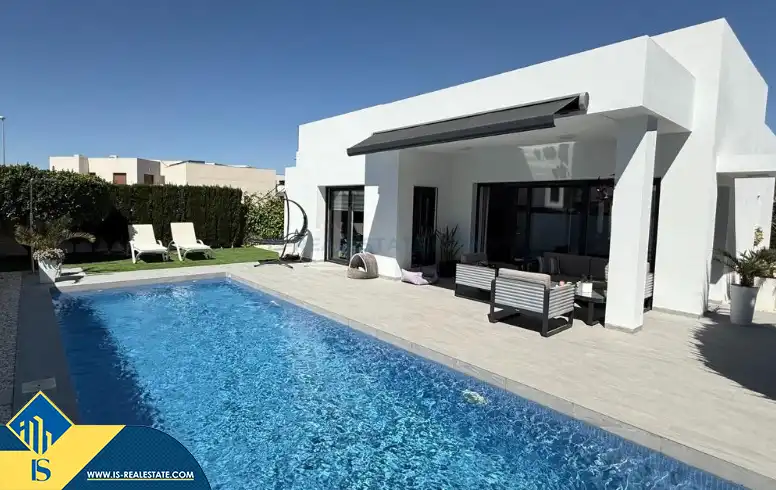 Maison avec piscine à vendre à Benijófar