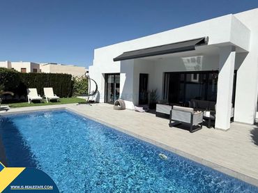 Casa con piscina in vendita a Benijófar