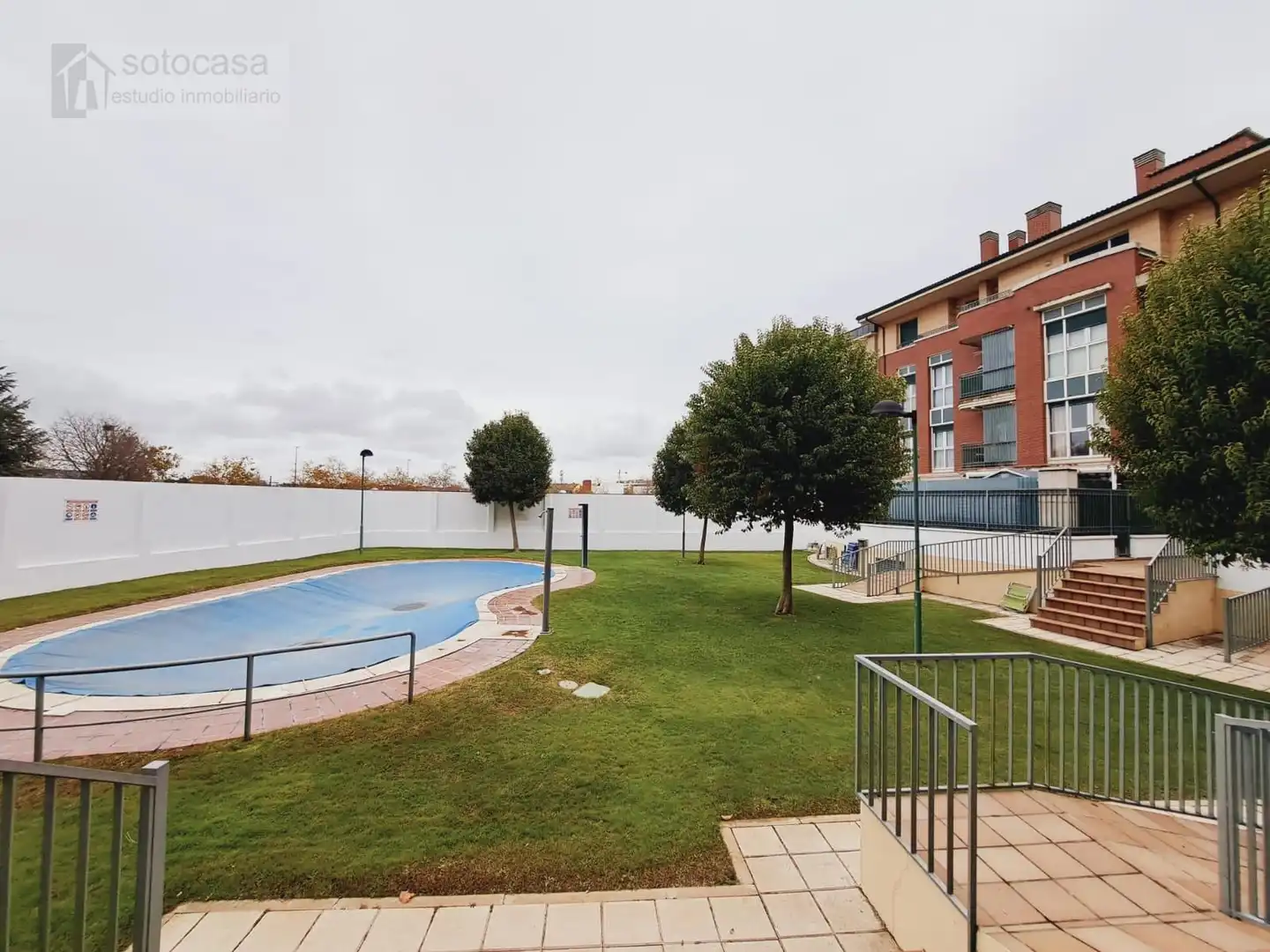 Piscina de Àtic en venda en Valladolid amb Calefacció, Terrassa i Traster