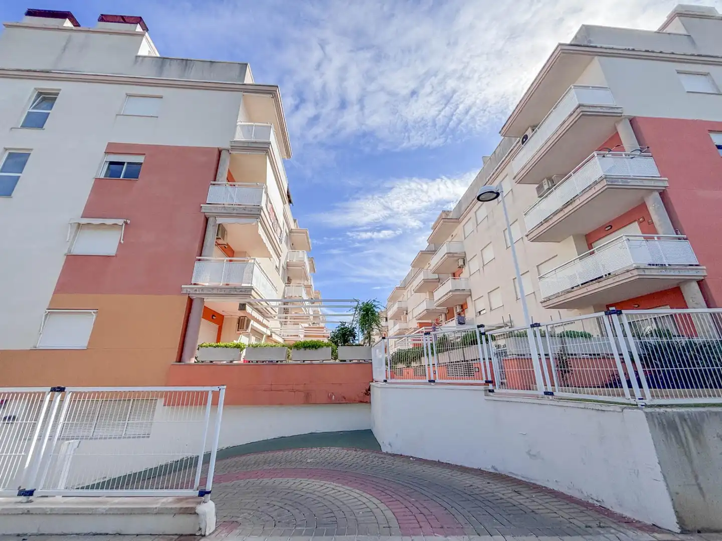 Vista exterior de Ático en venta en Almenara, Castellón
