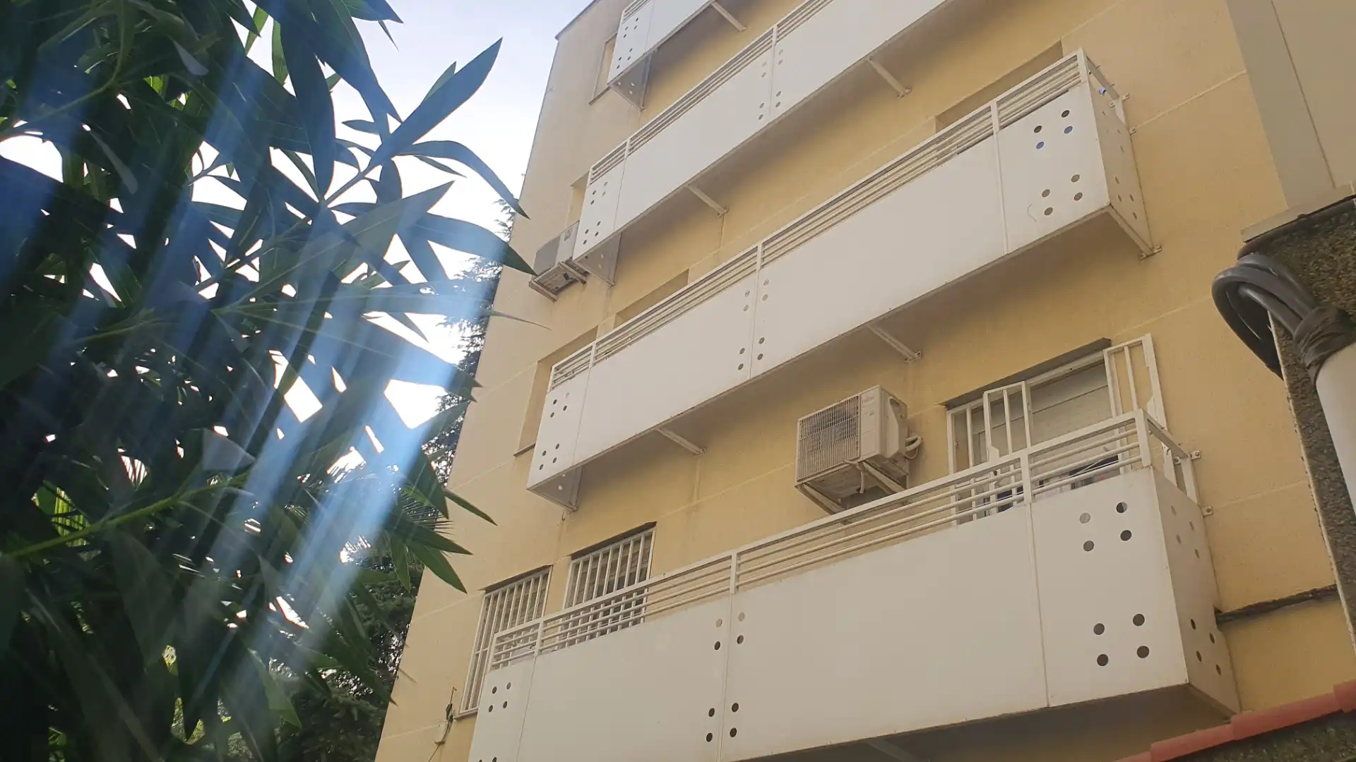 Vista exterior de Pis en venda en Madrid amb Calefacció, Moblat i Forn