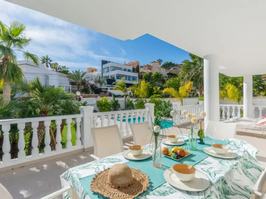 Exterior view of Houses for sale in El Campello  with Air Conditioner, Private garden and Swimming Pool