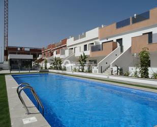 Piscina de Apartament en venda en Pilar de la Horadada amb Calefacció, Jardí privat i Terrassa