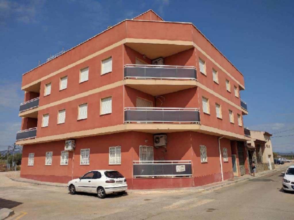 Außenansicht von Garage zum Verkauf in Camarles