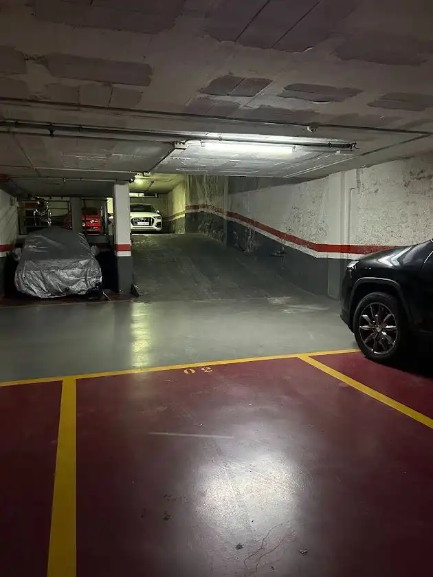 Parkplatz von Garage zum Verkauf in Barcelona
