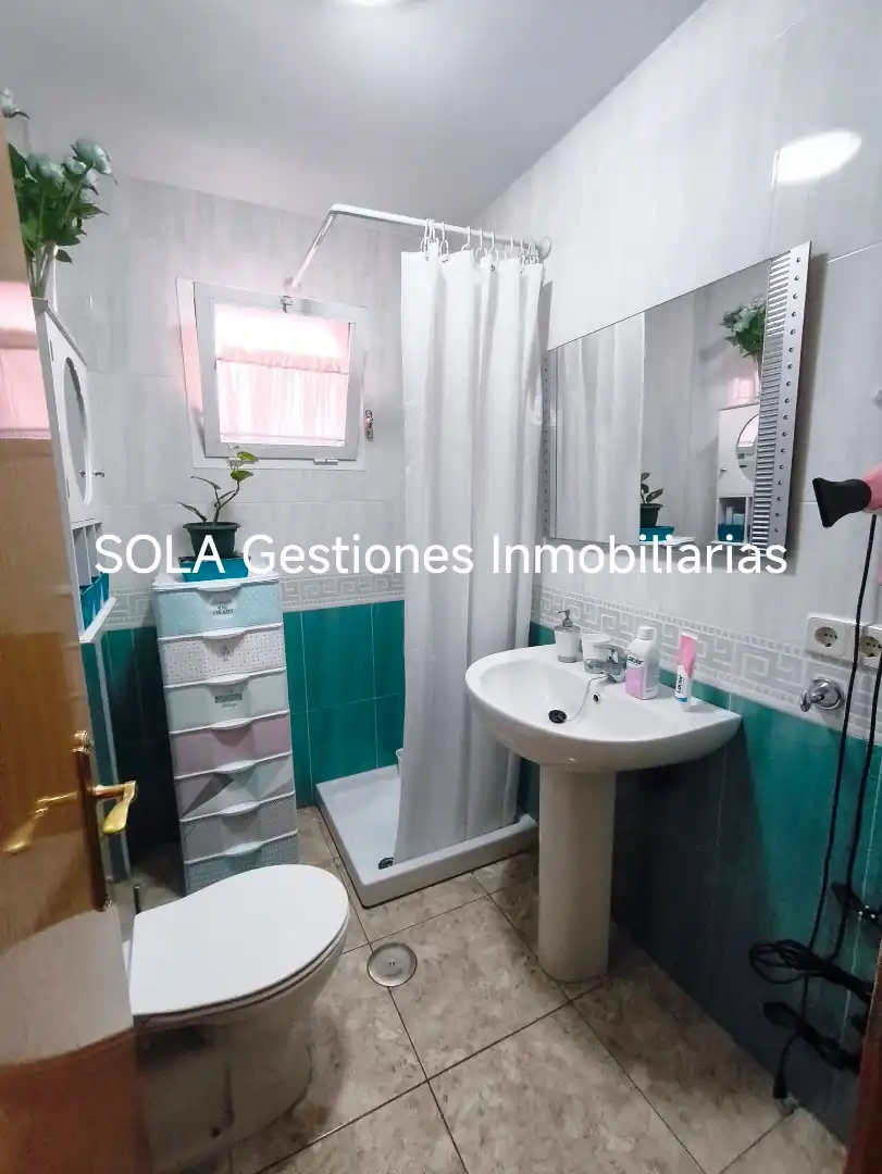 Bathroom of Flat for sale in Torreperogil, Jaén