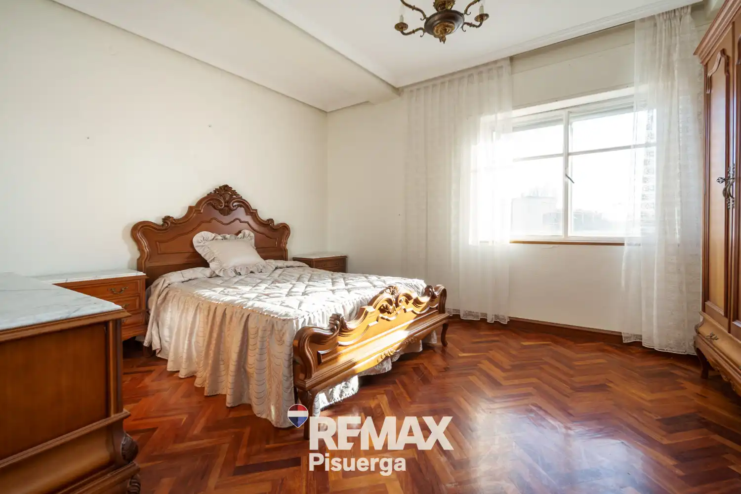 Dormitori de Casa o xalet en venda en Venta de Baños amb Jardí privat, Terrassa i Traster