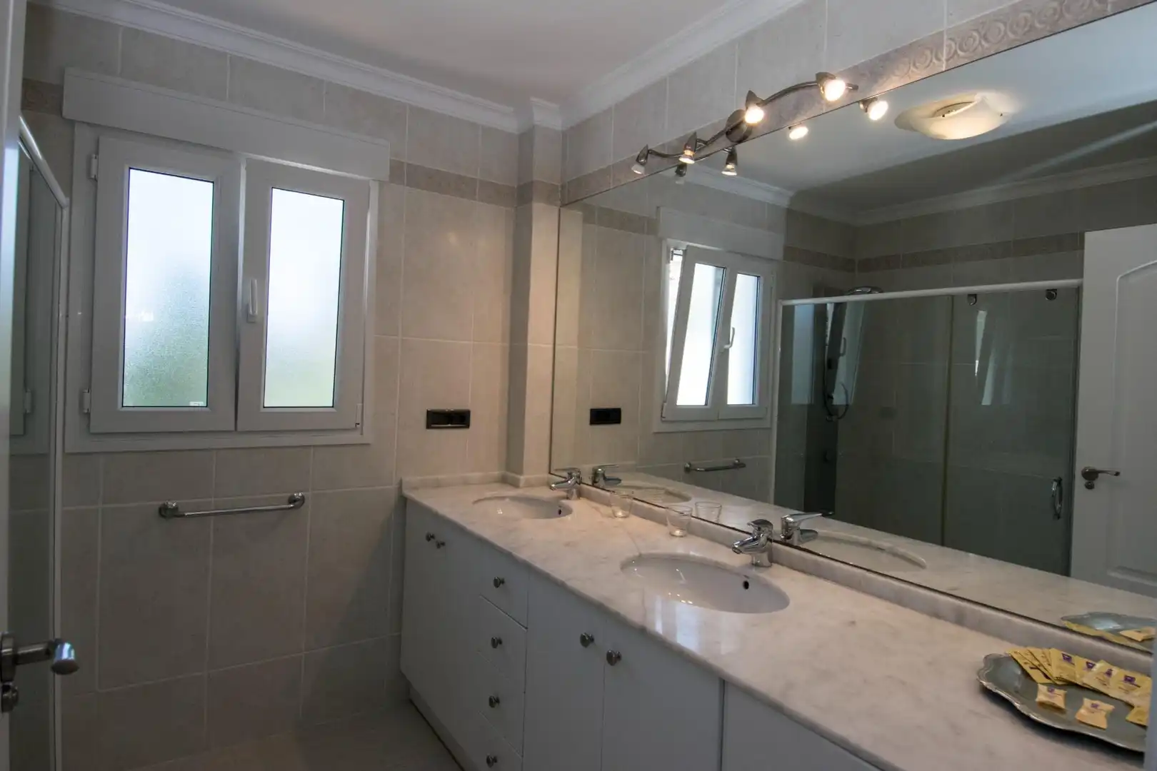 Baño de Apartamento en venta en Benissa con Aire acondicionado, Calefacción y Jardín privado