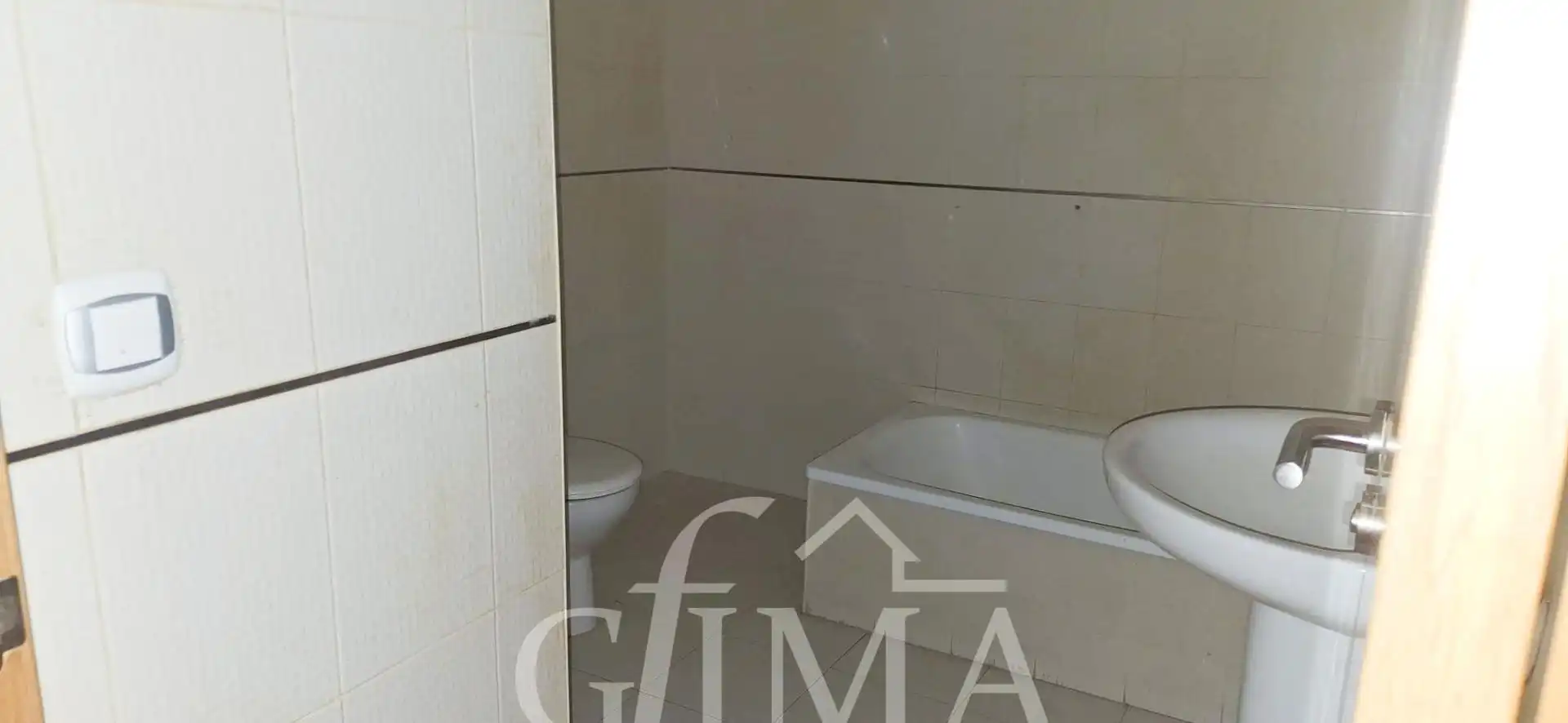 Baño de Piso en venta en Alcázar de San Juan con Calefacción, Terraza y Trastero