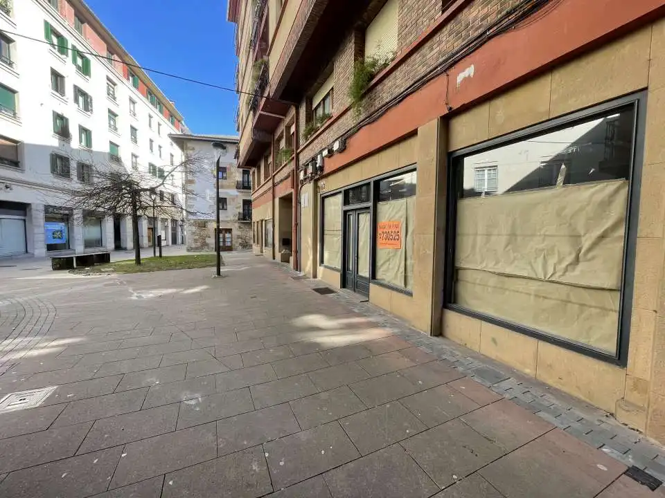 Local comercial en venta en Legazpi
