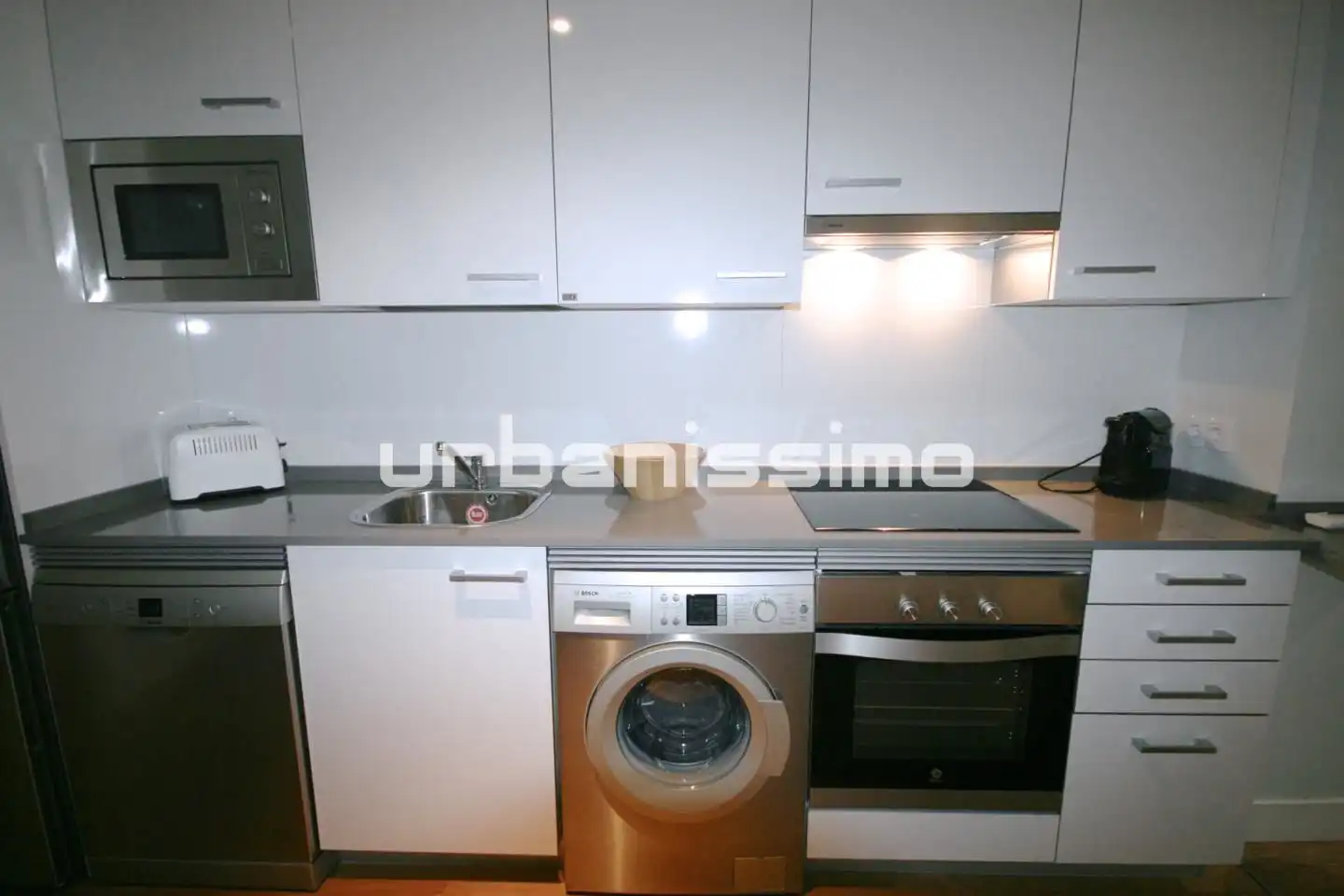 Cocina de Apartamento de alquiler en Madrid con Aire acondicionado, Calefacción y Amueblado