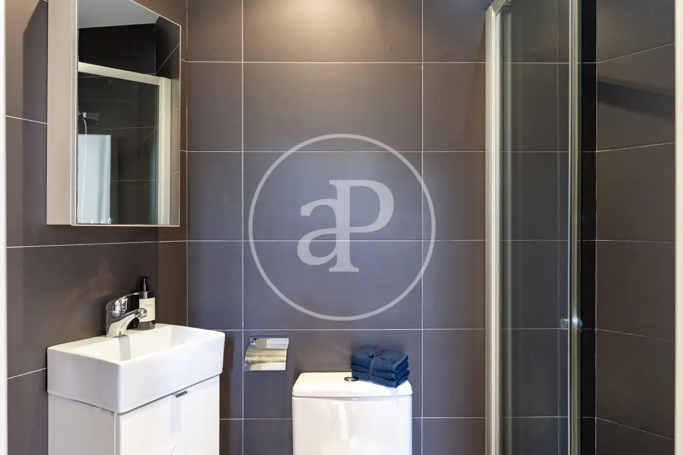 Baño de Piso en venta en Barcelona con Aire acondicionado, Calefacción y Balcón