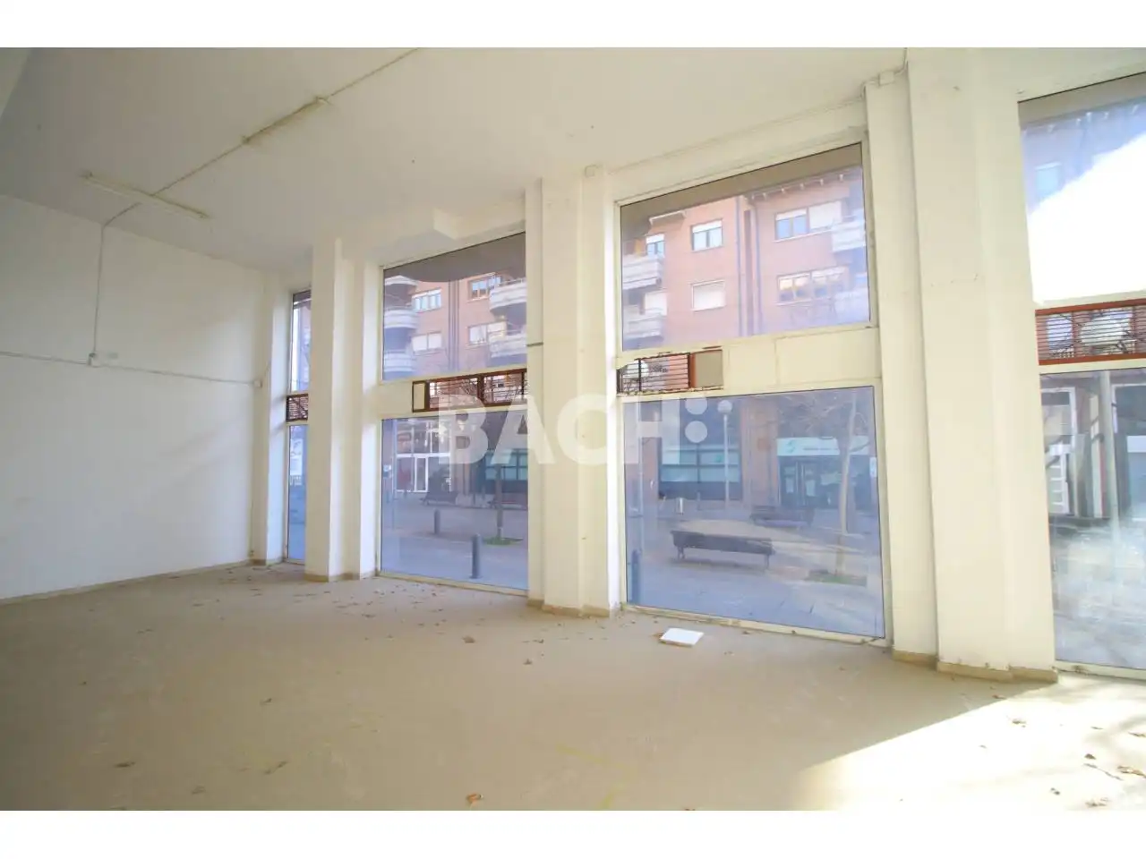 Locale commerciale in affitto a Plaza Lluis Companys 1, imagen 9