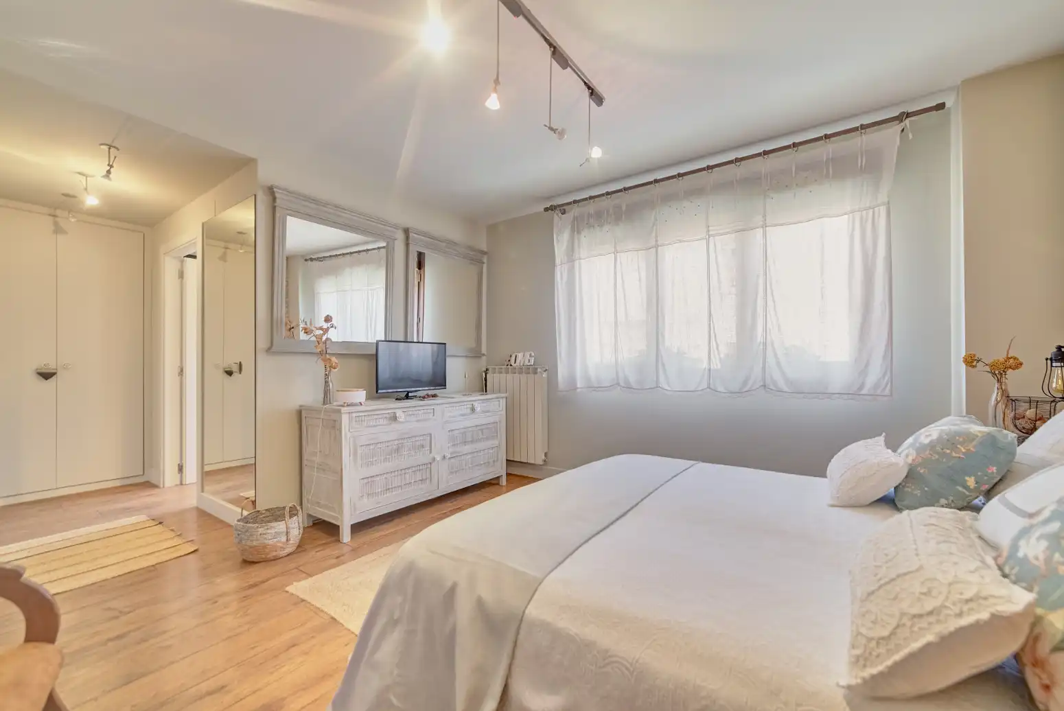 Habitación de Casa o chalet en venta en Orkoien con Calefacción, Parquet y Terraza