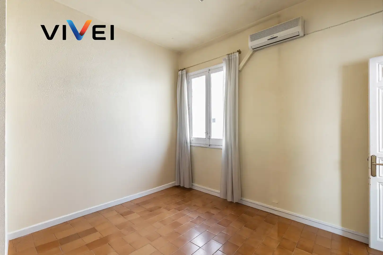 Schlafzimmer von Wohnung zum Verkauf in Madrid mit Klimaanlage, Heizung und Abstellraum