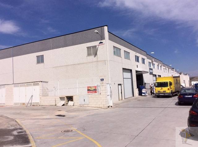 Nave industrial en Venta en CL MORERAS (DE LAS)  en Zona Industrial Borreguno - Camporrosso
