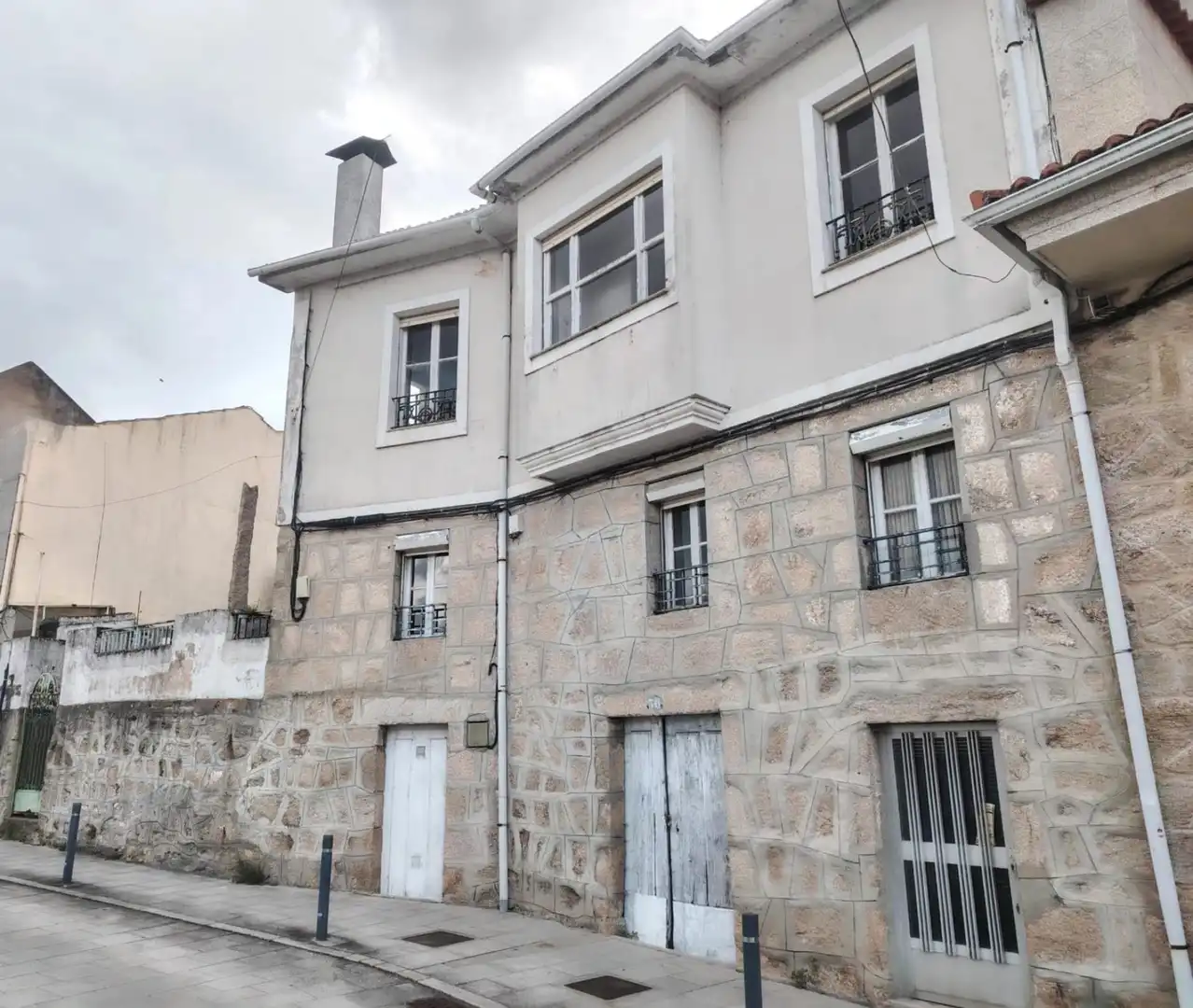 Exterior view of Country homes for sale in As Neves    with Terrace and Balcony