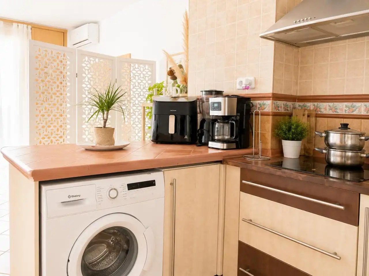 Kitchen of Study for sale in Benalmádena  with Community pool