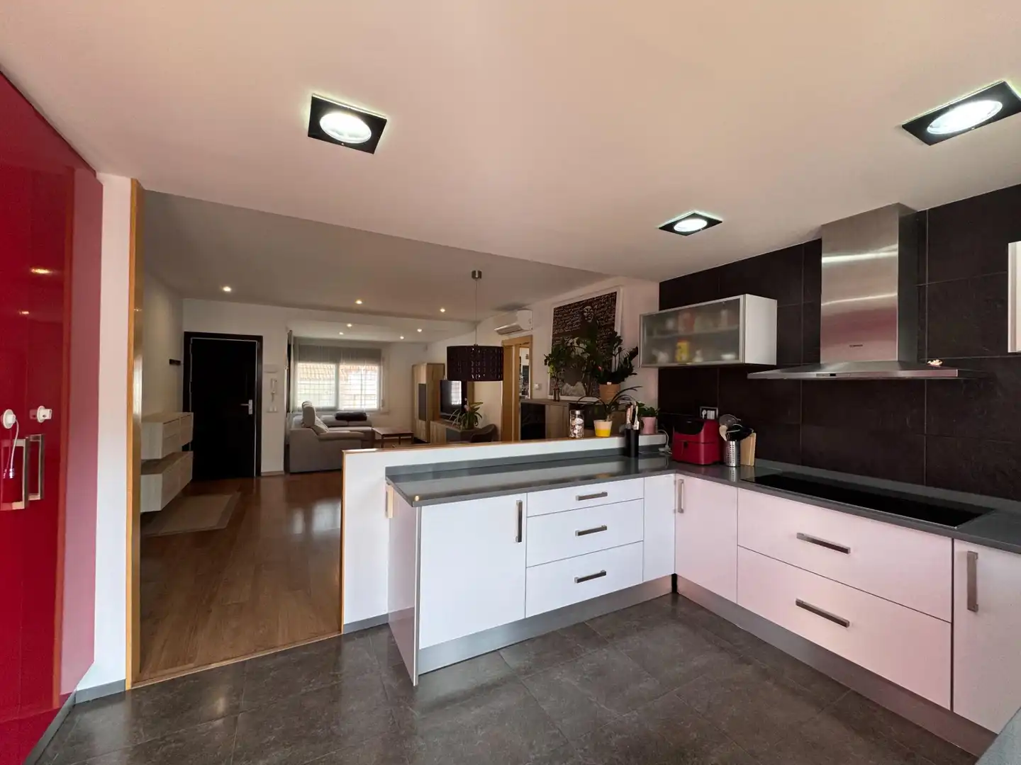 Cocina de Casa adosada en venta en Blanes con Aire acondicionado, Calefacción y Jardín privado