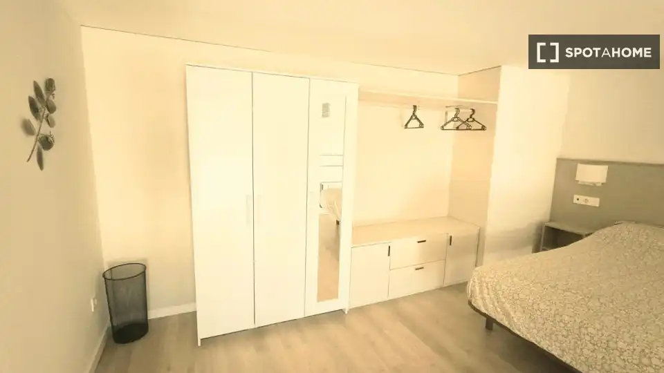 Habitación de Piso de alquiler en La Constitución - Canaleta
