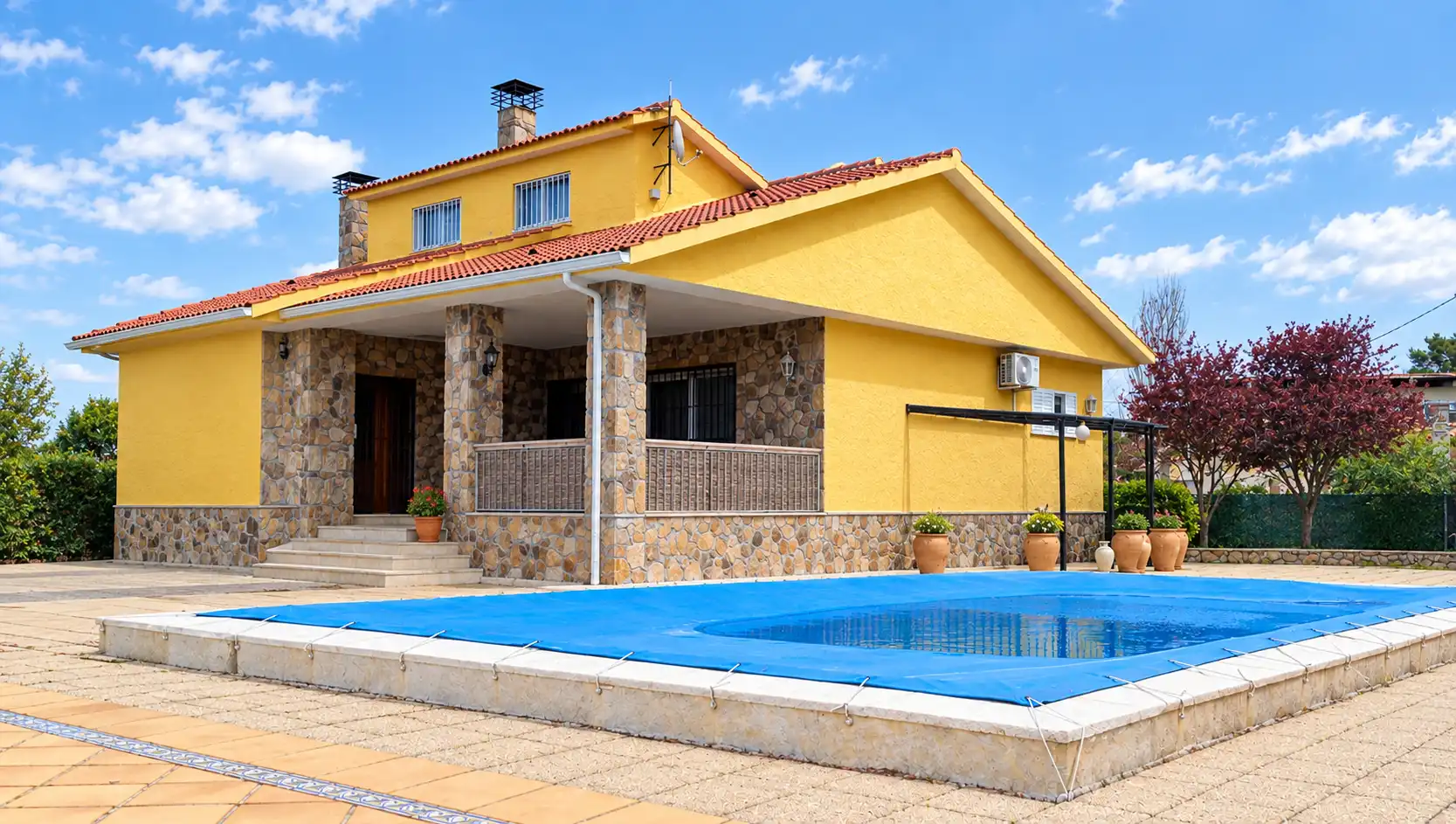 Villa con piscina in vendita a Carretera de Madrid 20