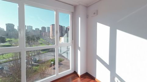Foto 5 de Piso en venta en C/ Federico García Lorca, Alisal - San Román, Santander