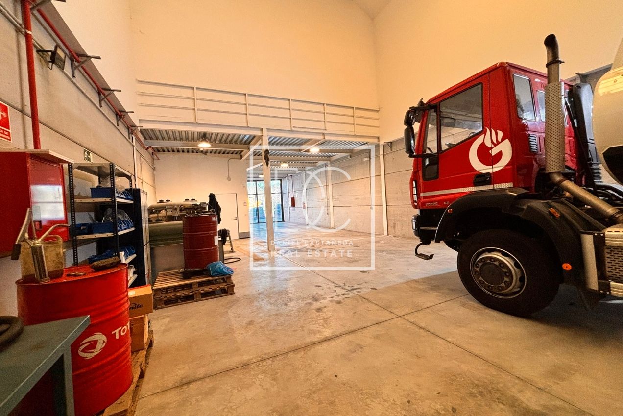 Nau industrial en venda en Guadarrama amb Calefacció i Alarma