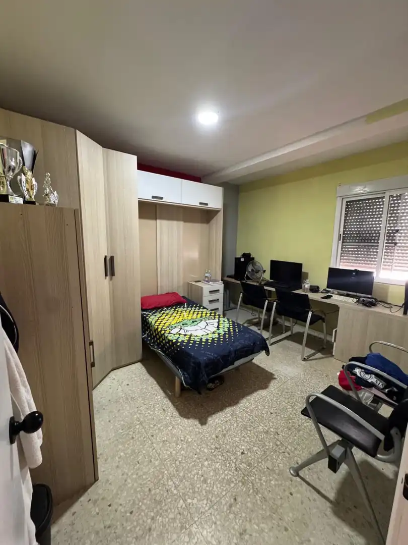 Bedroom of Houses for sale in Sevilla
