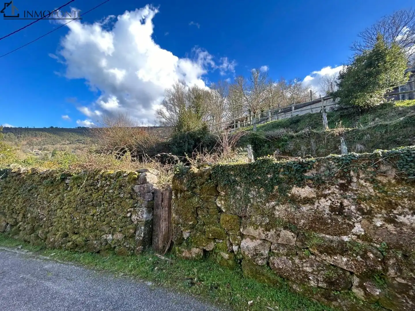 Vista exterior de Casa o xalet en venda en Cerdedo amb Jardí privat i Traster