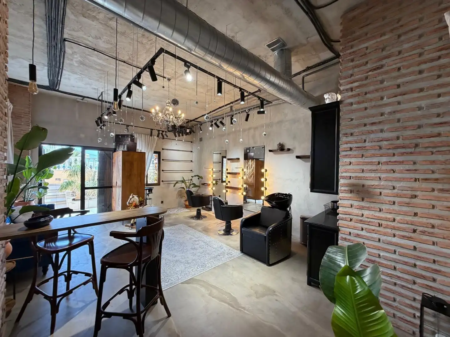 Commercial properties for sale in Torrevieja  with Air Conditioner and Furnished