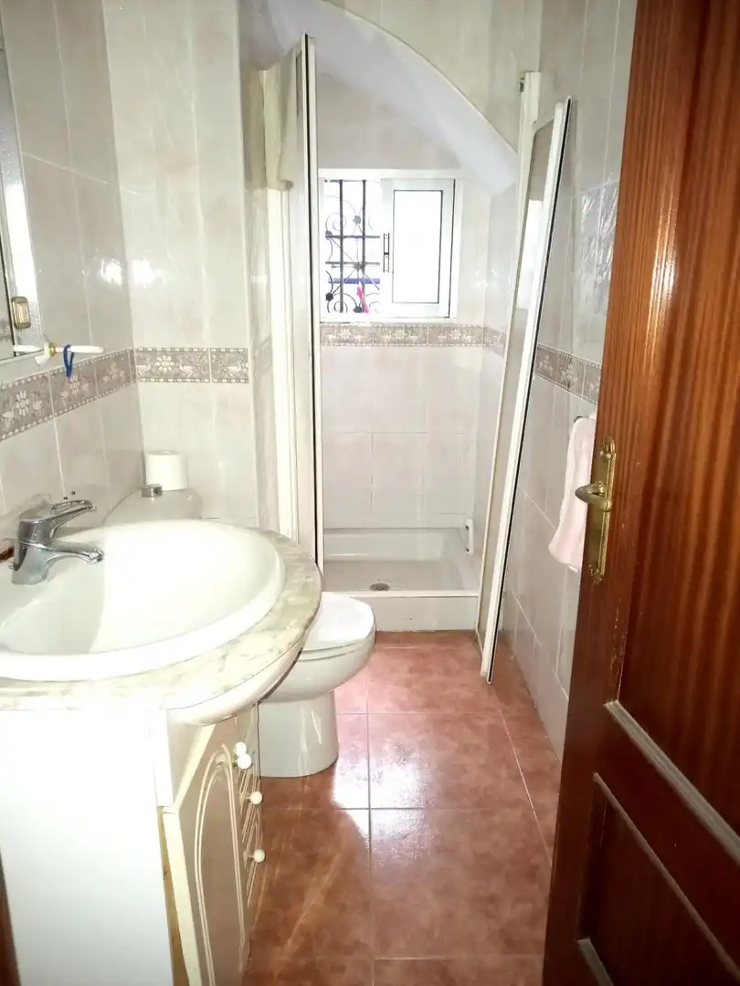 Bathroom of Houses for sale in Córdoba