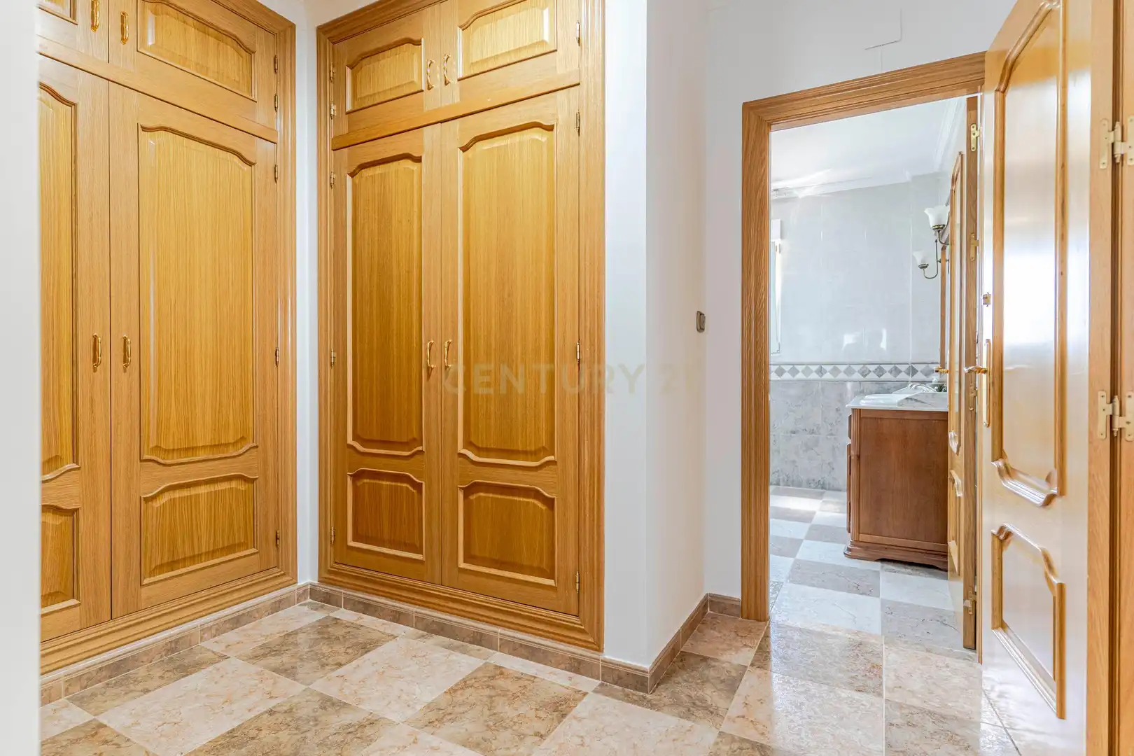 Casa o chalet en venta en Las Gabias con Jardín privado, Trastero y Piscina