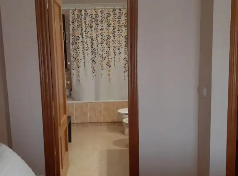 Baño de Piso de alquiler en Torrent con Aire acondicionado, Trastero y Horno