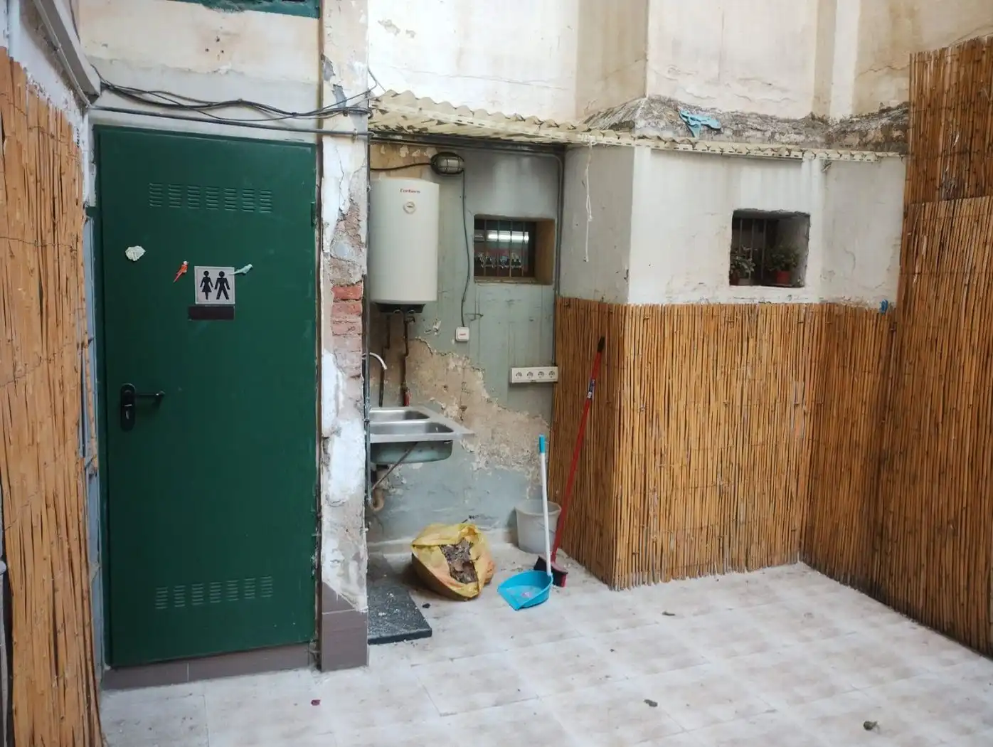 Business premises for sale in Eixample, imagen 9