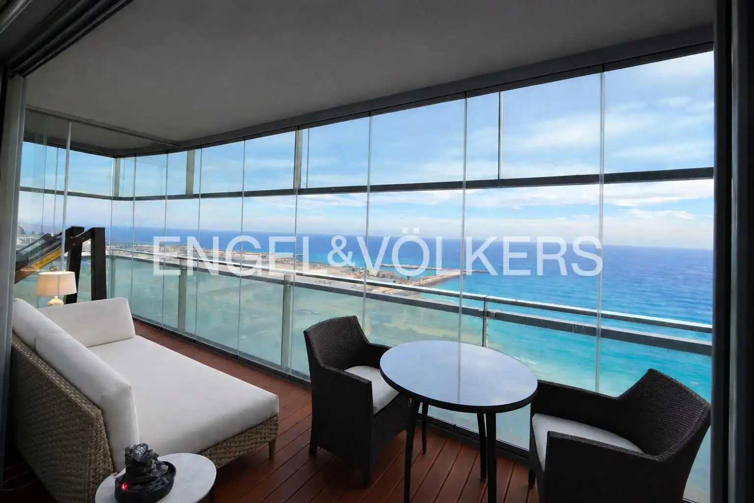 Balcony of Flat for rent in Barcelona  with Air Conditioner, Heating and Parquet flooring