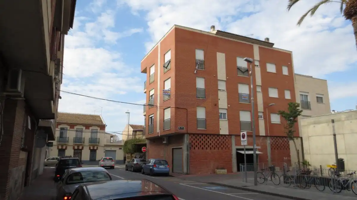 Vista exterior de Local en venta en Murcia