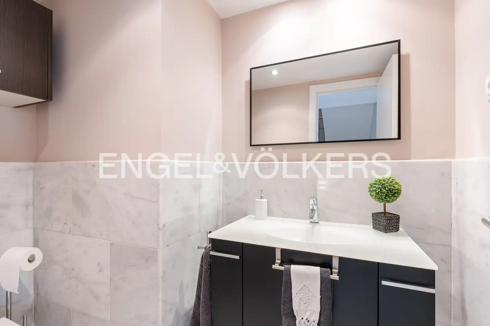 Bathroom of Detached homes for rent in Boadilla del Monte  with Air Conditioner, Heating and Parquet flooring