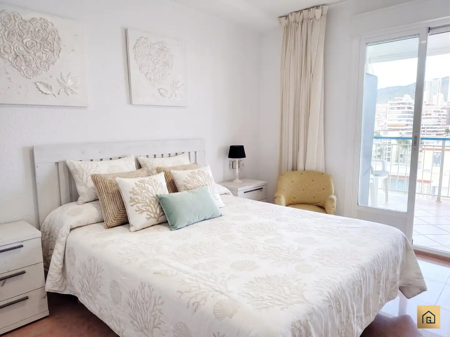 Habitación de Piso en venta en Benidorm con Terraza, Amueblado y Alarma