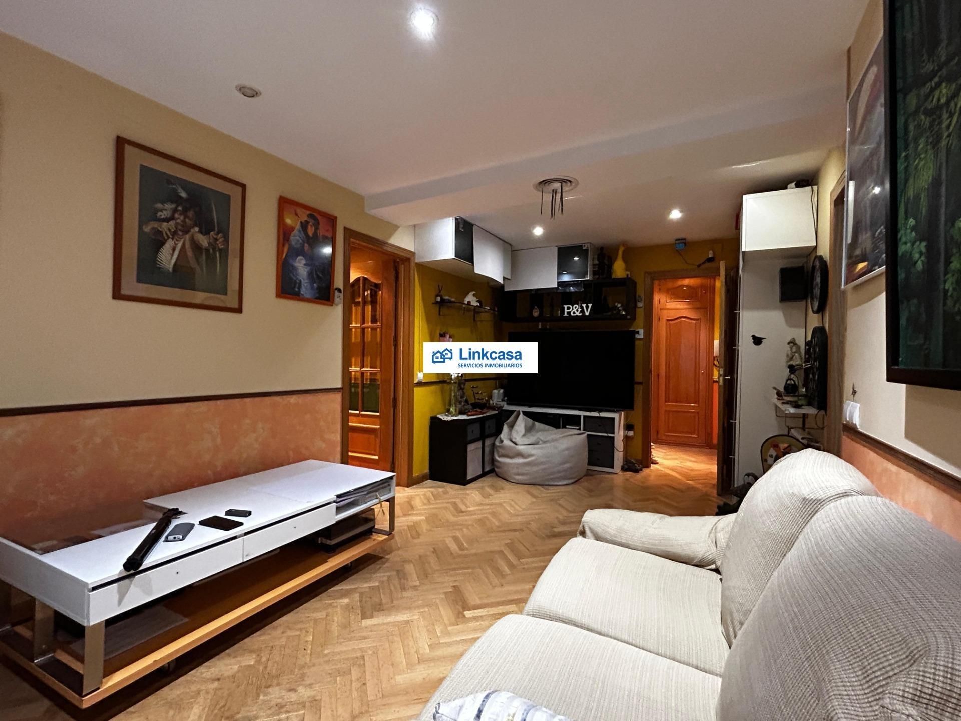 Sala de estar de Piso en venta en  Madrid Capital con Aire acondicionado, Calefacción y Parquet