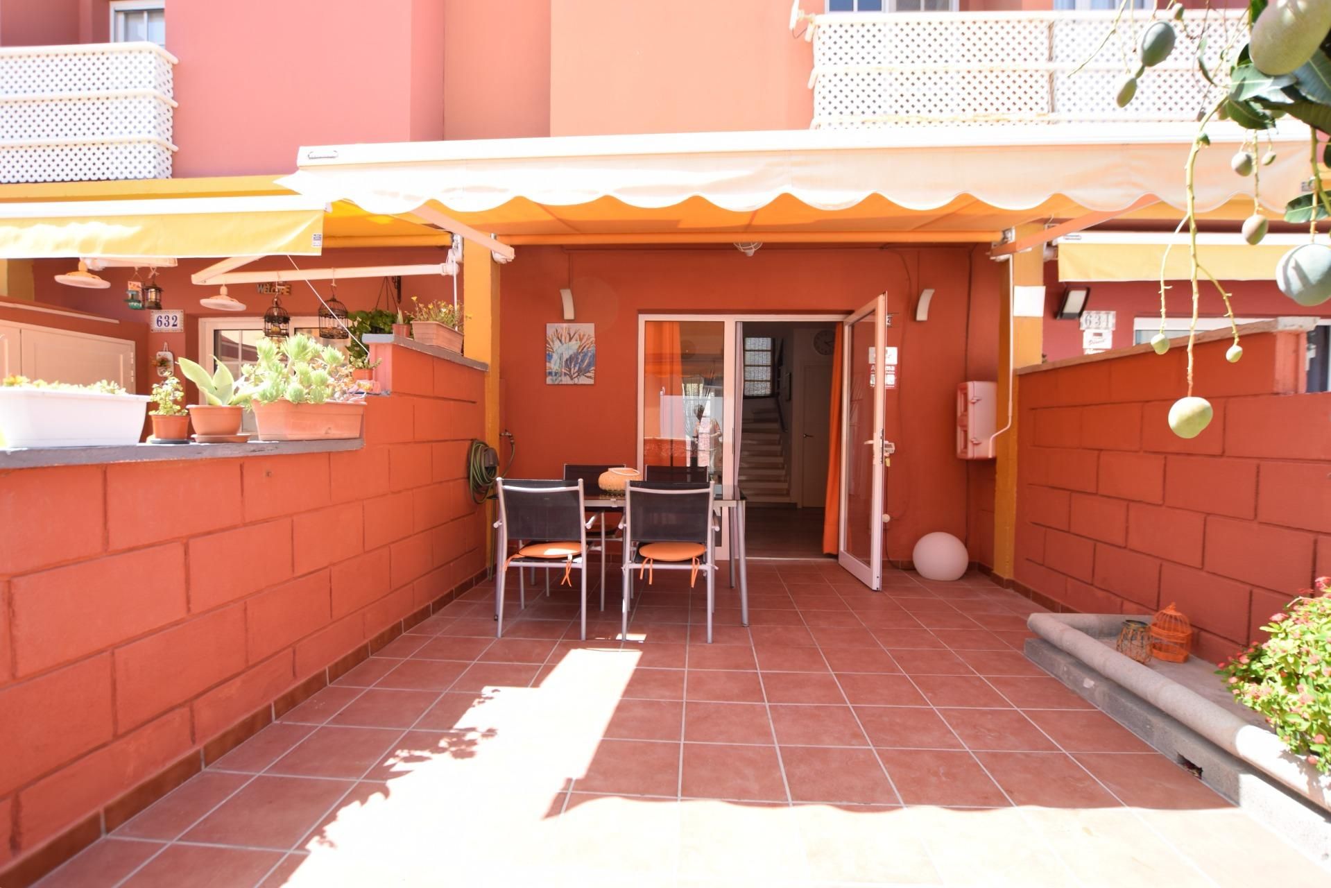 Terrace of House or chalet for sale in San Bartolomé de Tirajana  with Air Conditioner, Terrace and Balcony