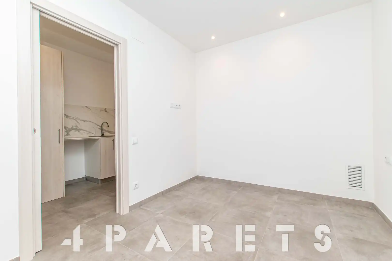 Local commercial à vendre à Carrer Hernán Cortés, imagen 18
