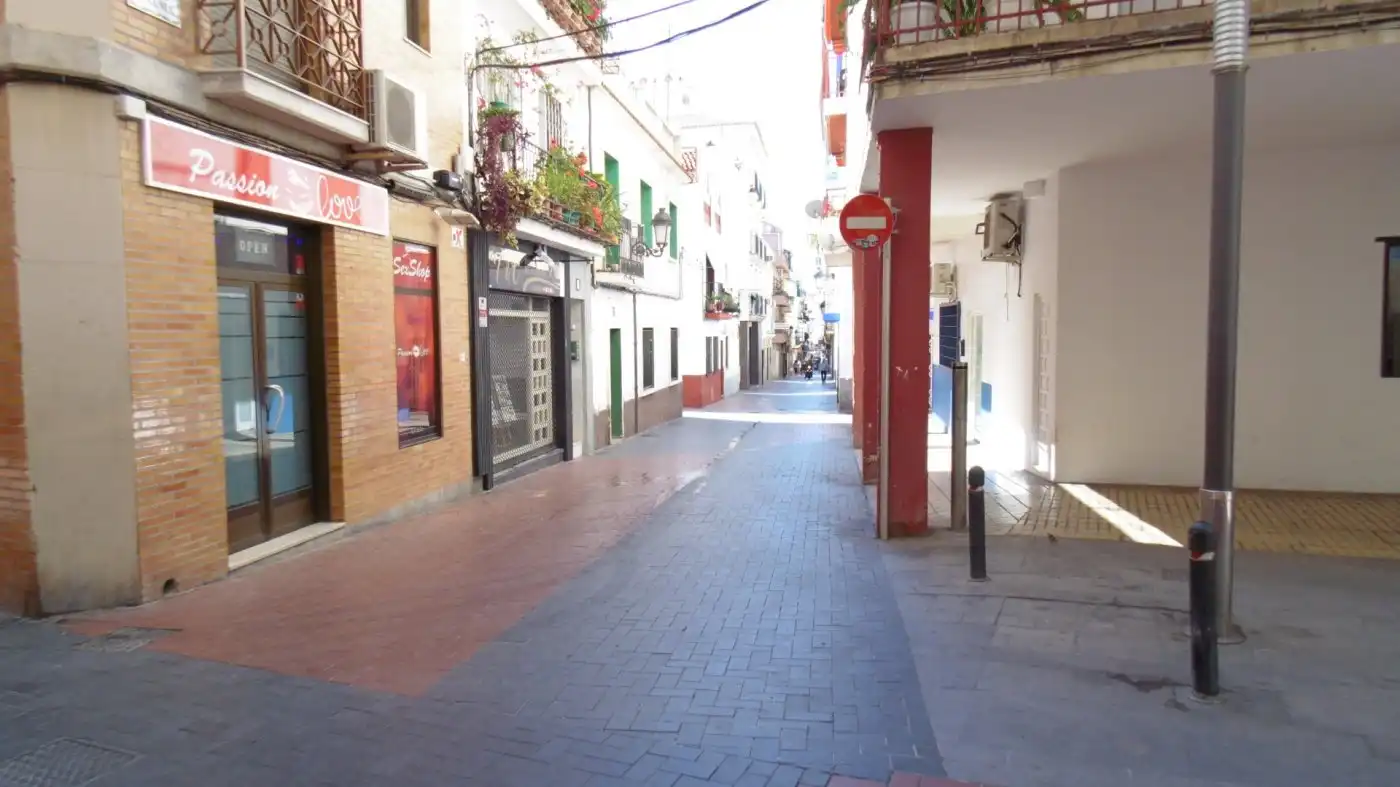 Locale commerciale in vendita a Centro Urbano, imagen 3