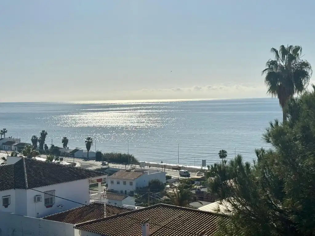 Vista exterior de Casa o xalet en venda en Vélez-Málaga amb Aire condicionat i Terrassa