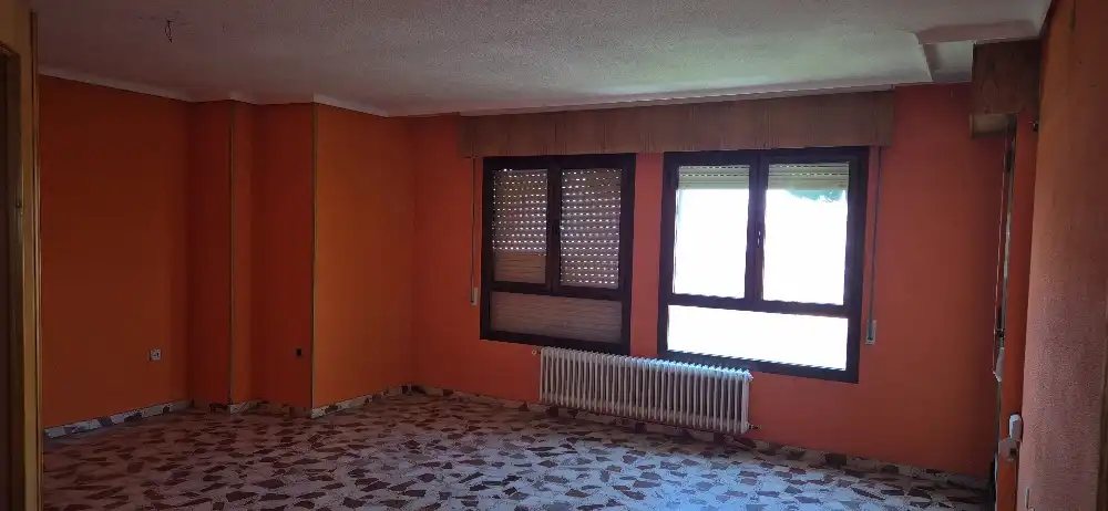 Sala de estar de Piso en venta en Albacete con Calefacción, Trastero y Balcón