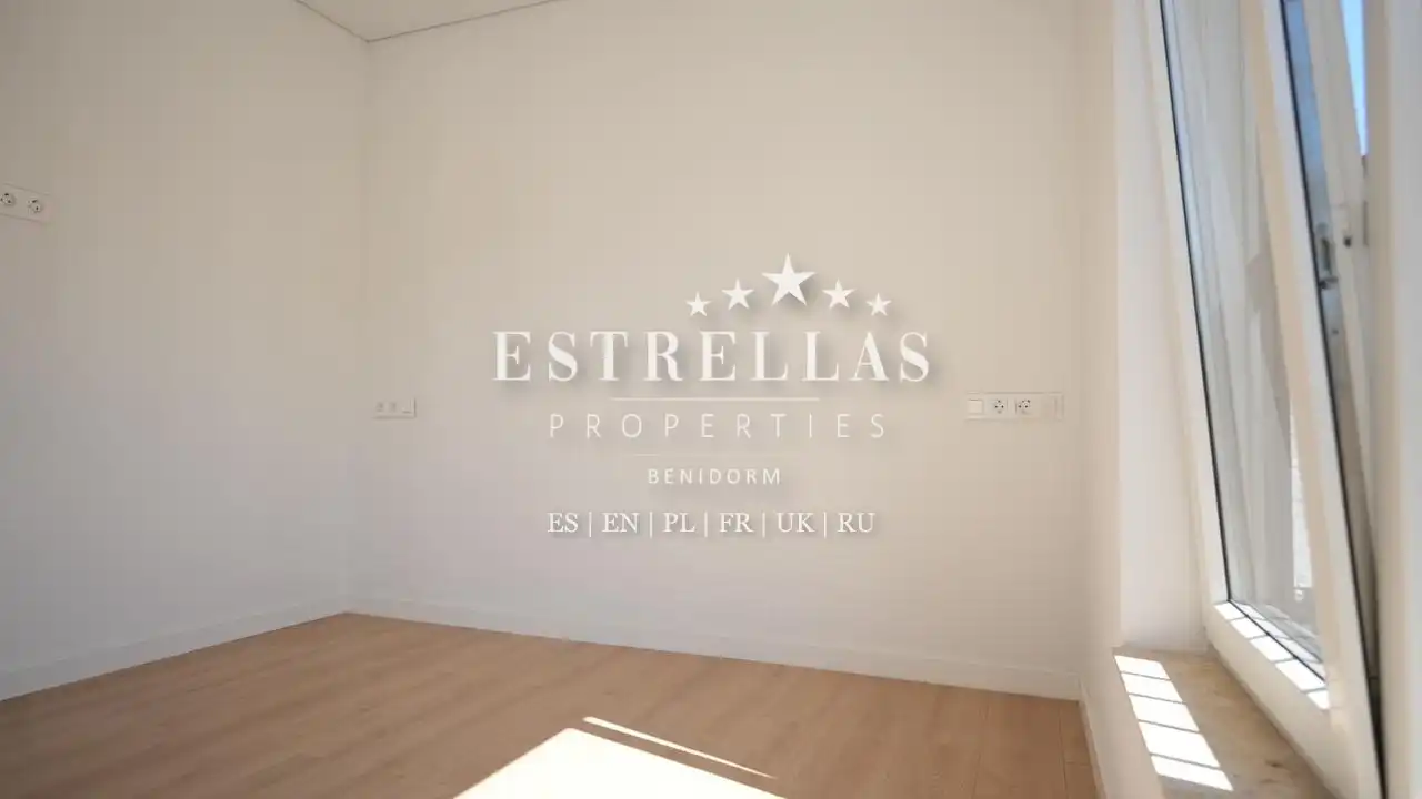 Habitación de Casa o chalet en venta en La Nucia con Aire acondicionado, Calefacción y Jardín privado