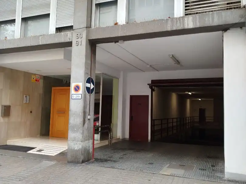 Individuale in affitto a Còrsega 96, imagen 4