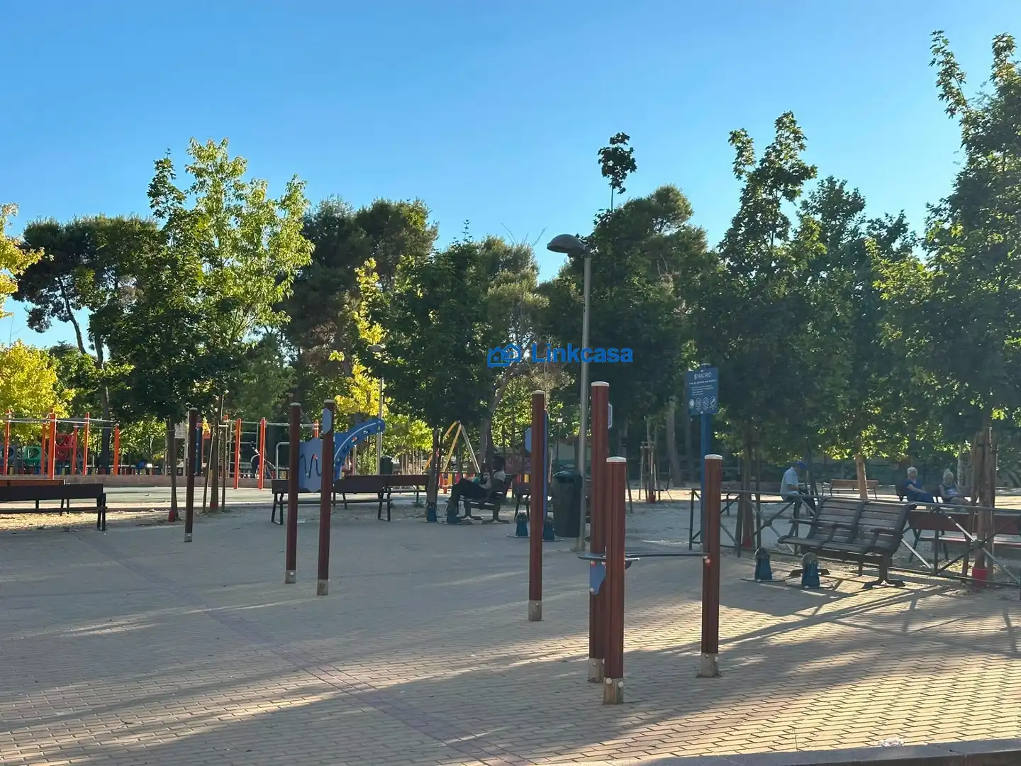 Vista exterior de Piso en venta en Madrid con Calefacción, Parquet y Terraza
