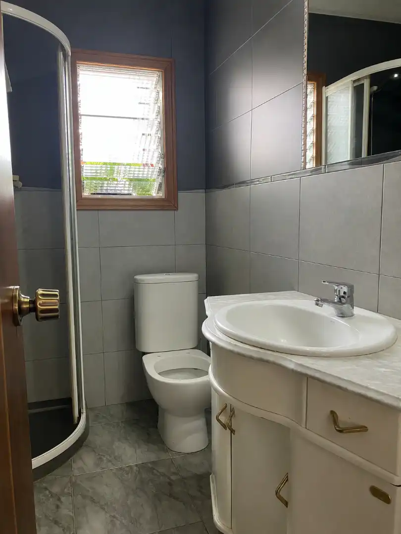 Piso con terraza en venta en Carretera d'Olot, imagen 26