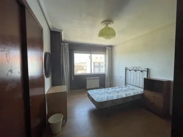 Flat for rent in Rúa da Volta do Castro, Campus Sur - Santa Marta