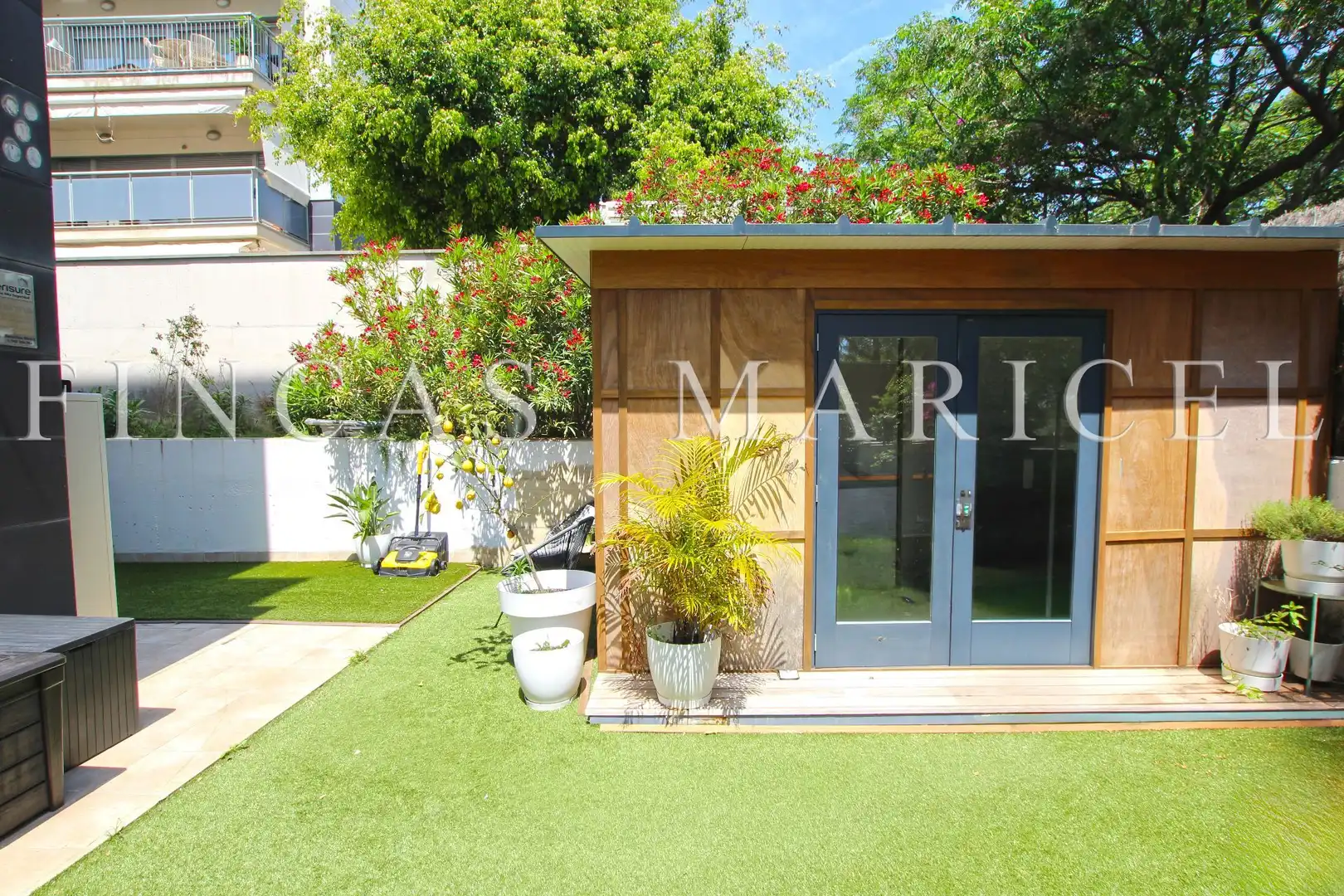 Garden of Flat for sale in Sitges  with Air Conditioner, Heating and Terrace